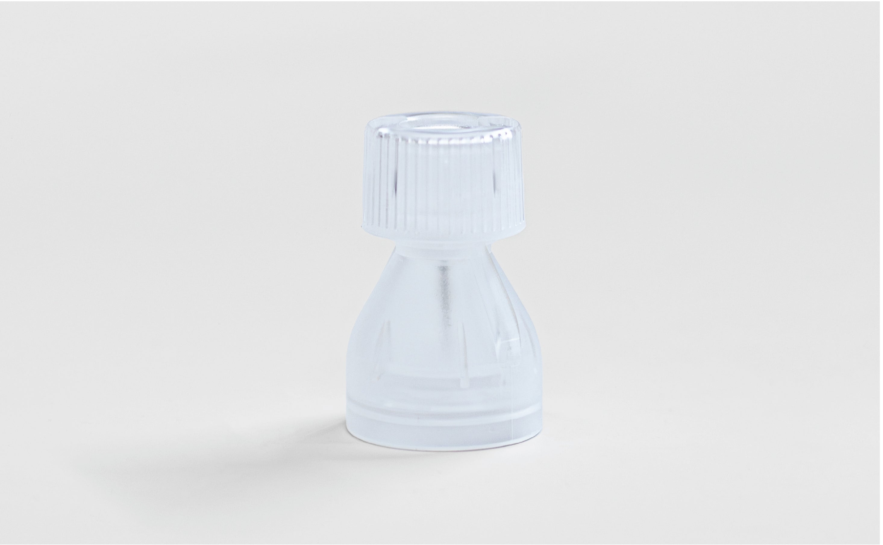 Load video: Install a 10 ml bottle adapter