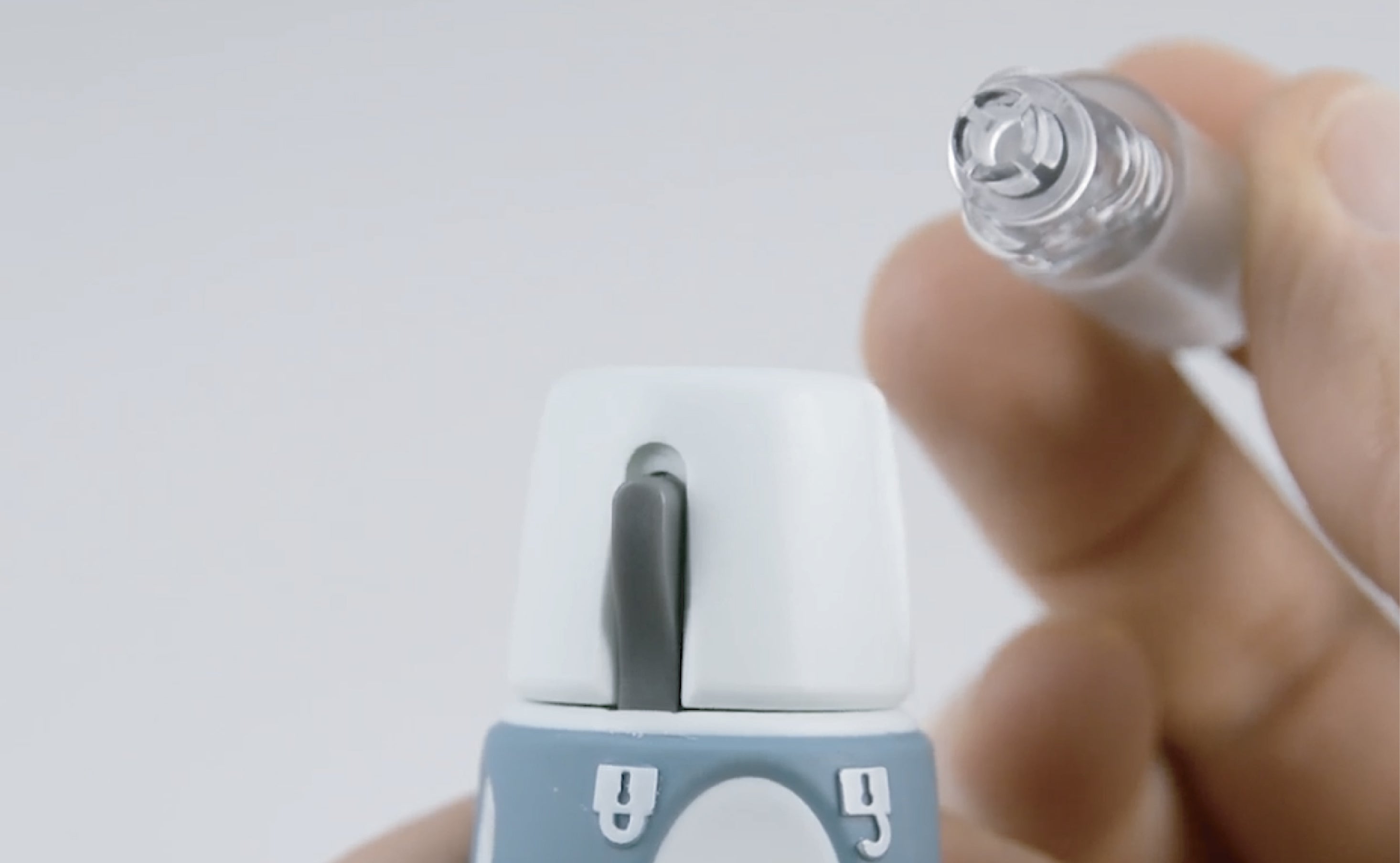 Load video: What to do if you have difficulty installing the nozzle?